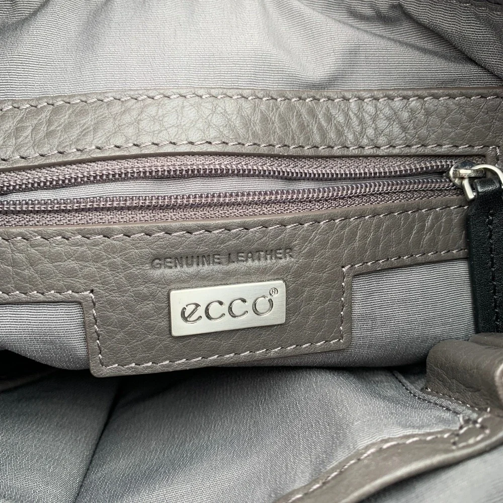 Vintage 2000s ECCO Ely pebbled leather men's crossbody messenger bag in grey